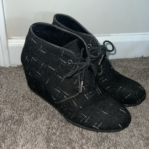 Toms Women Desert Wedge Lace Up Booties 8 - Picture 1 of 6